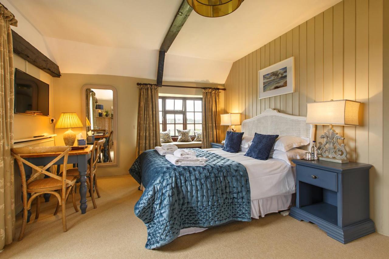 Cley Windmill Bed and Breakfast Holt  Rum bild